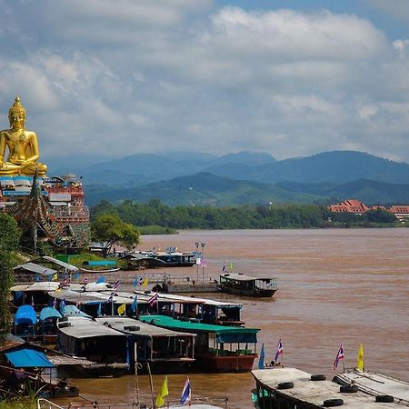 Oyo 359 Golden Nakara Place Chiang Saen Buitenkant foto