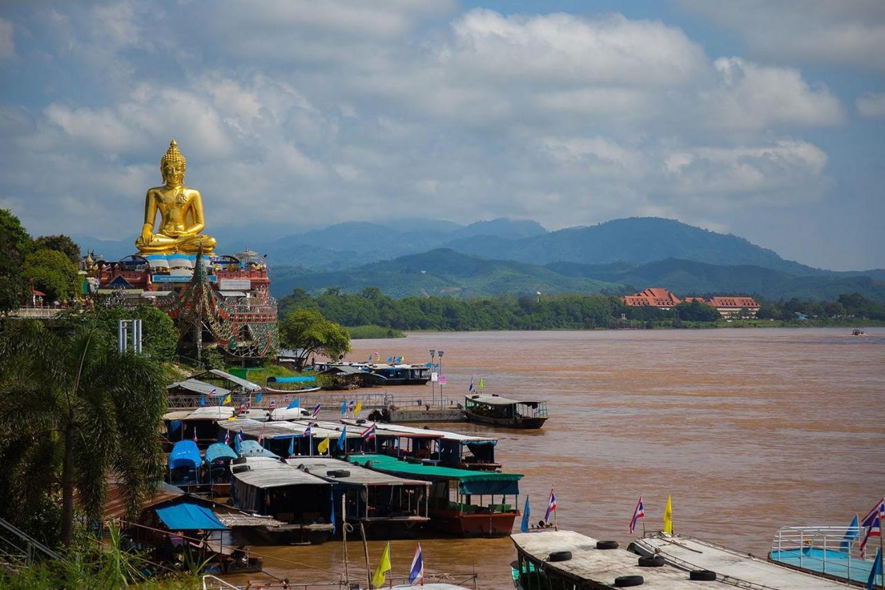 Oyo 359 Golden Nakara Place Chiang Saen Buitenkant foto