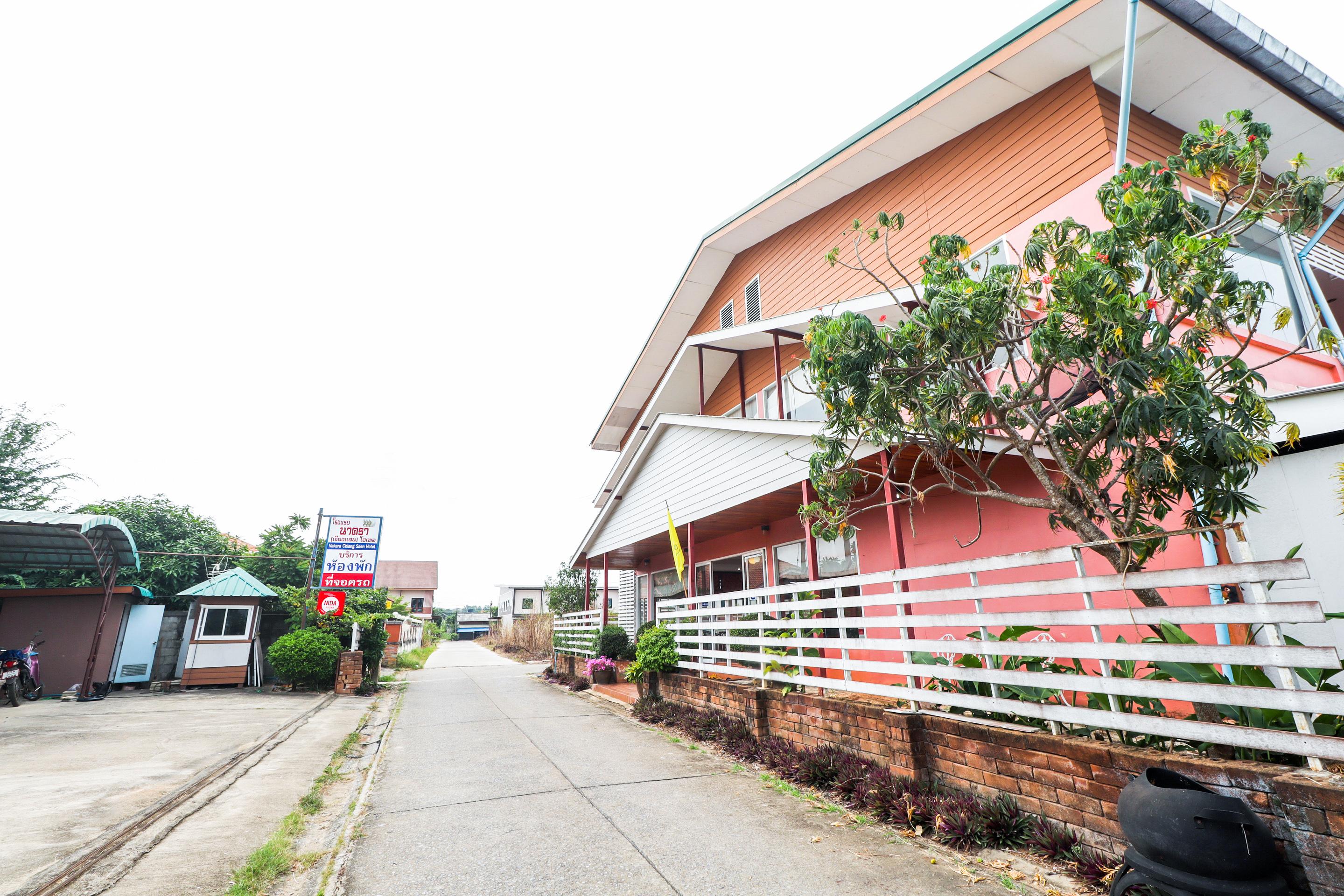 Oyo 359 Golden Nakara Place Chiang Saen Buitenkant foto