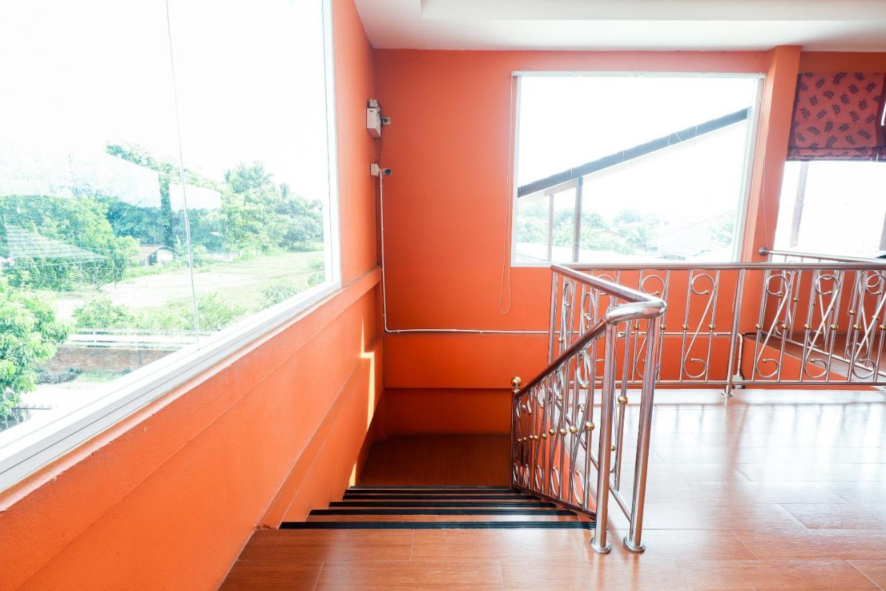 Oyo 359 Golden Nakara Place Chiang Saen Buitenkant foto