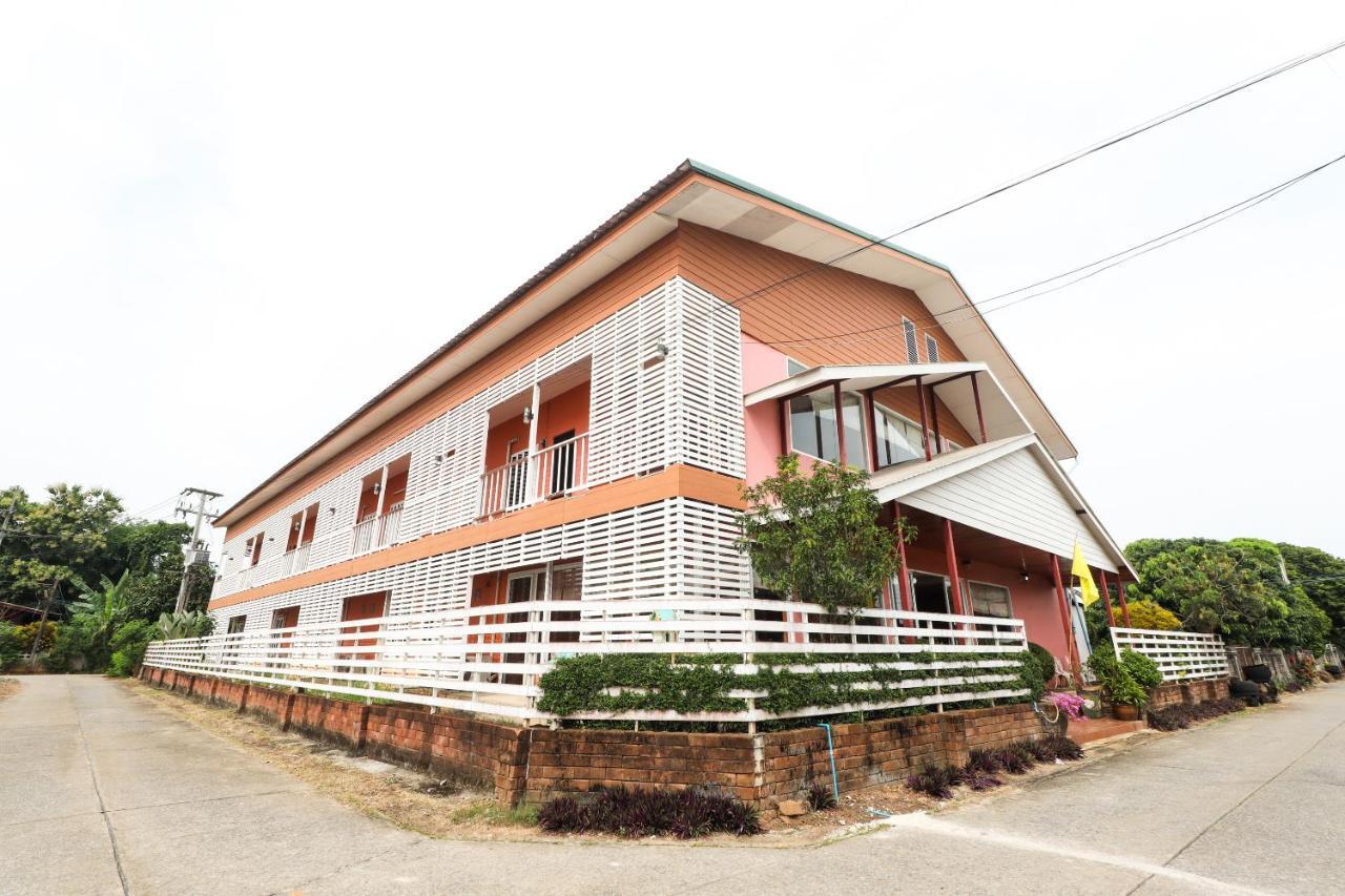 Oyo 359 Golden Nakara Place Chiang Saen Buitenkant foto
